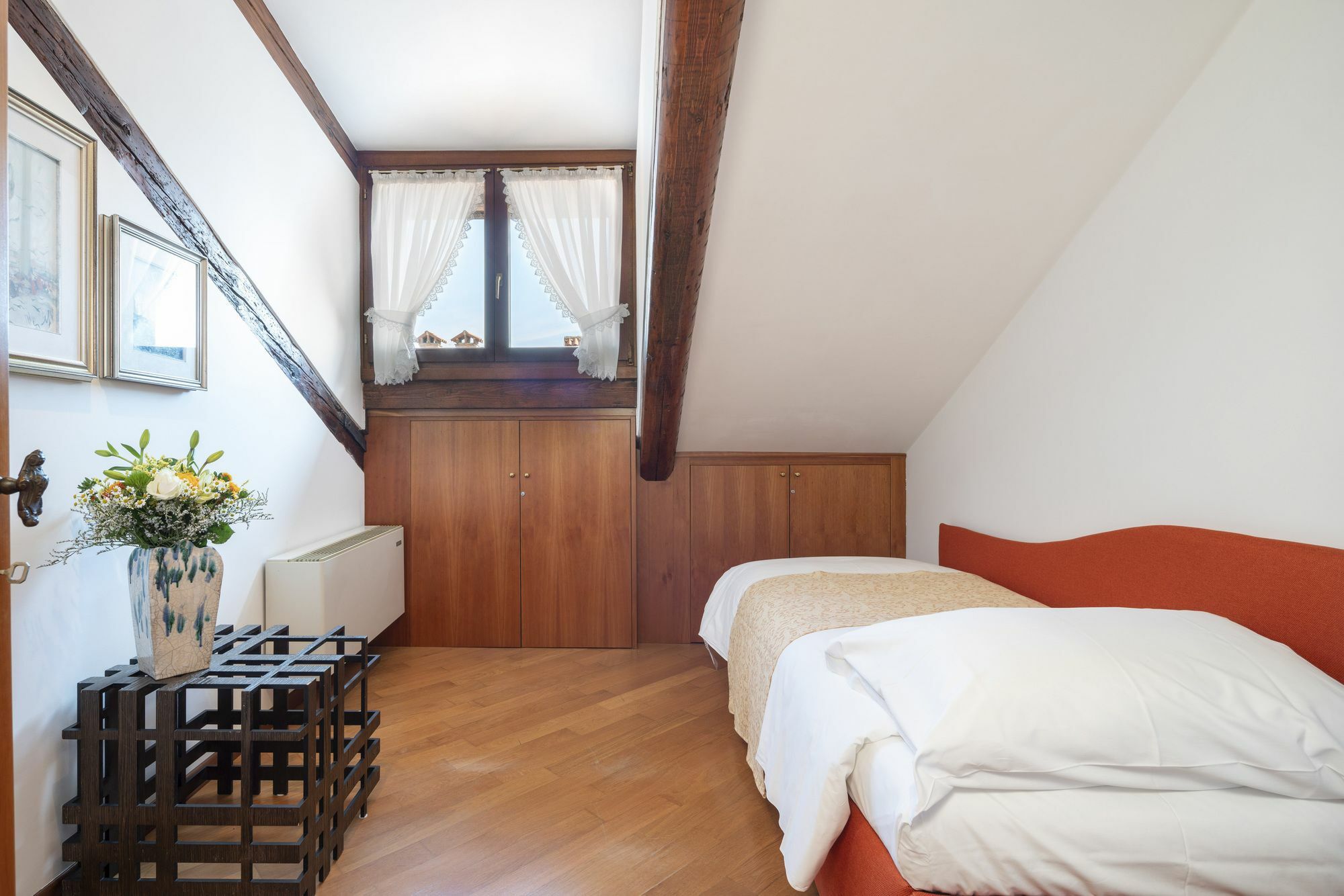 Апартаменти Ve.N.I.Ce Cera Angels' Attic Венеція Екстер'єр фото